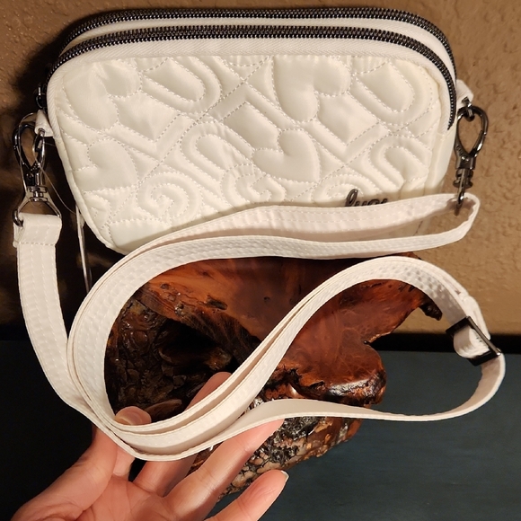 Lug NWT Quilted White Convertible Crossbody Bag - Picture 5 of 11